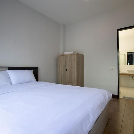 Room 36 Service Apartment Bangkok Dış mekan fotoğraf