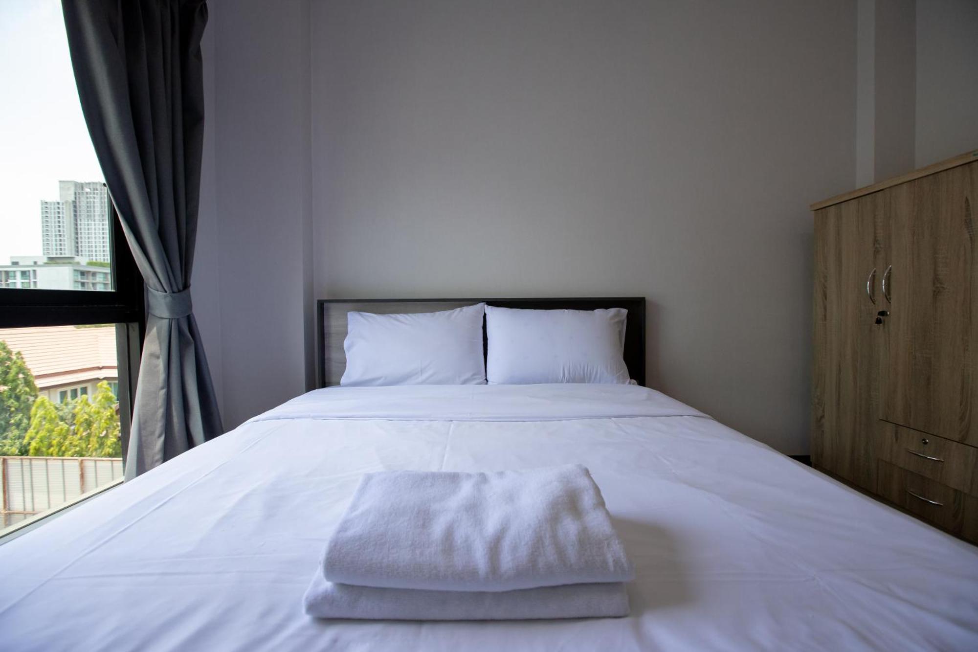 Room 36 Service Apartment Bangkok Dış mekan fotoğraf